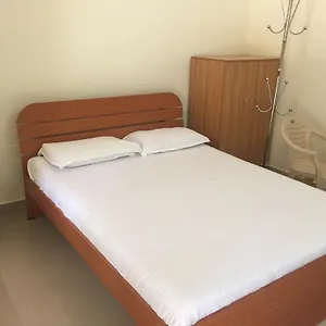 Palm Grove Service Bed & Breakfast